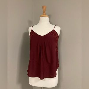 Aritzia - Talula - Wine Coloured Camisole w Lace details - M